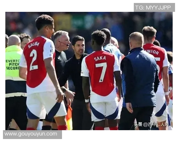 西甲激战：马竞与阿森纳战平帽子戏法引发争议判罚热议